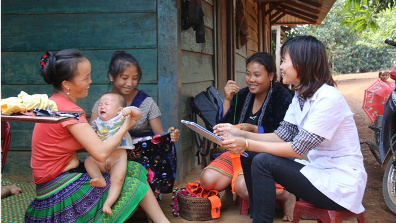 Hỏi-Đáp pháp luật: Giảm thiểu tình trạng tảo hôn và hôn nhân cận huyết thống trong vùng đồng bào dân tộc thiểu số